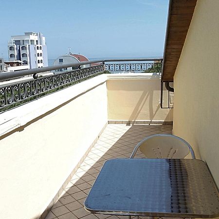 Hotel Ariston ミザーノ・アドリアーティコ エクステリア 写真