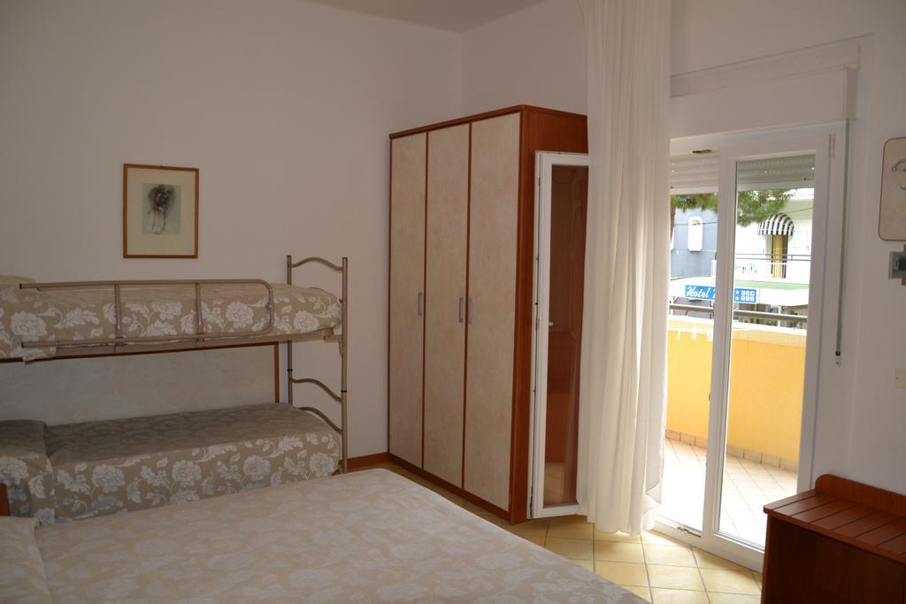 Hotel Ariston ミザーノ・アドリアーティコ 部屋 写真