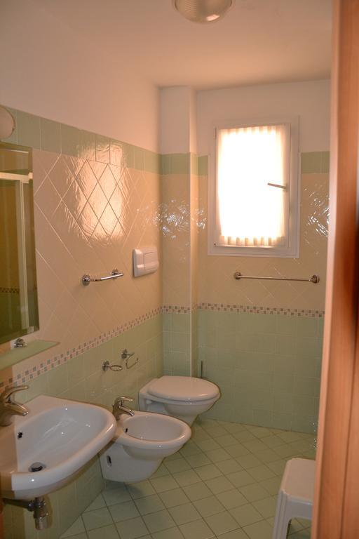 Hotel Ariston ミザーノ・アドリアーティコ 部屋 写真